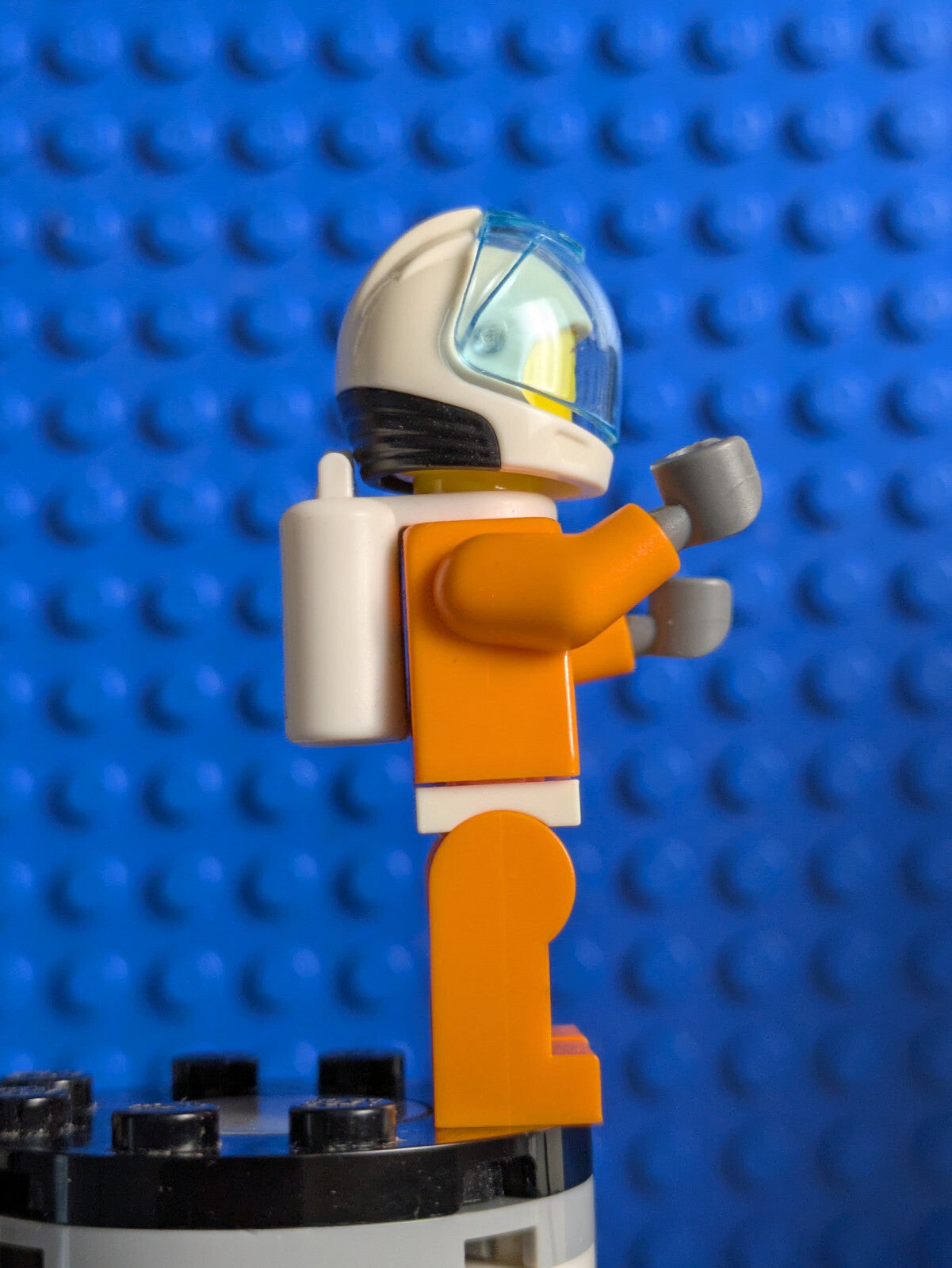 Lego Town: City: Space Exploration: Astronaut - Female cty1008 Set 60228
