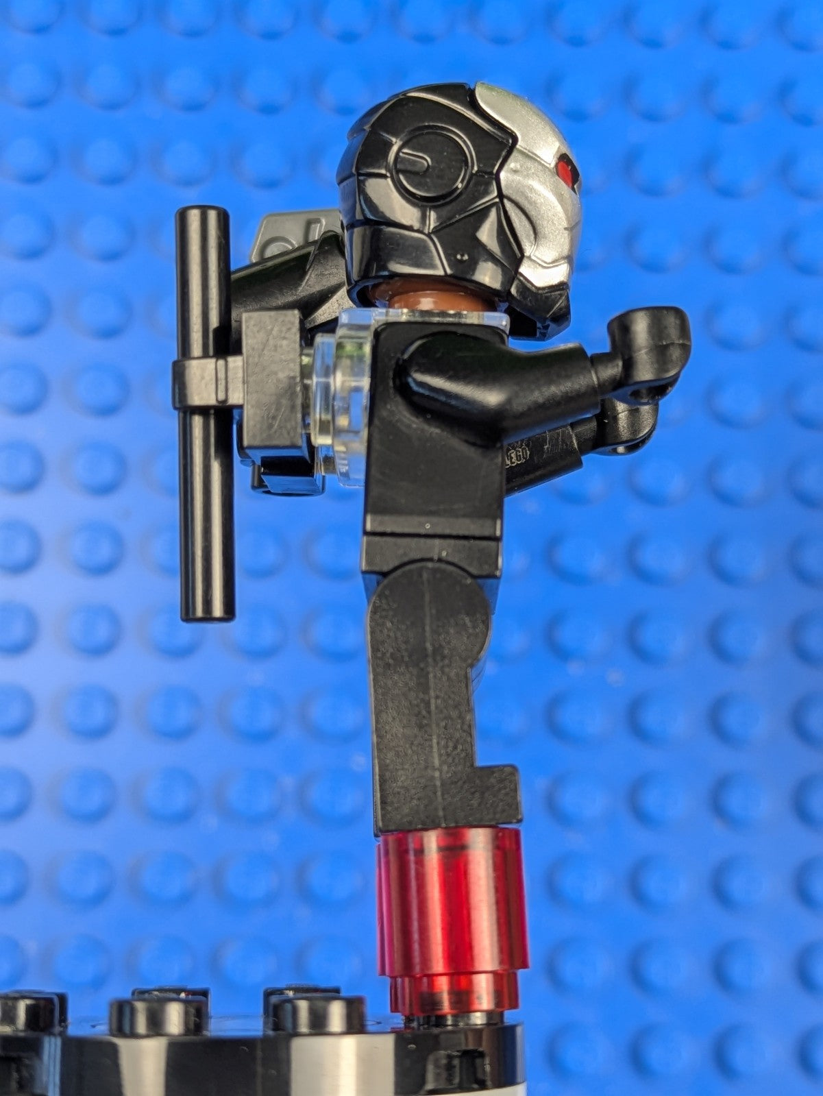 Lego Super Heroes: War Machine - with Shooter sh0258 Set 76051