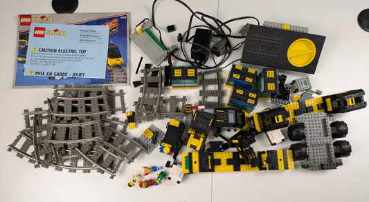 Lego Train: 9V: Cargo Railway Set 4559 - w/ Instruction (Incomplete Minifigure)