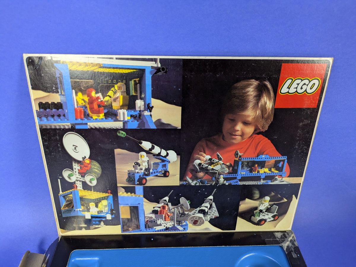 Lego Space: Classic Space: Beta-1 Command Base 6970 & Mobile Rocket Launcher 897