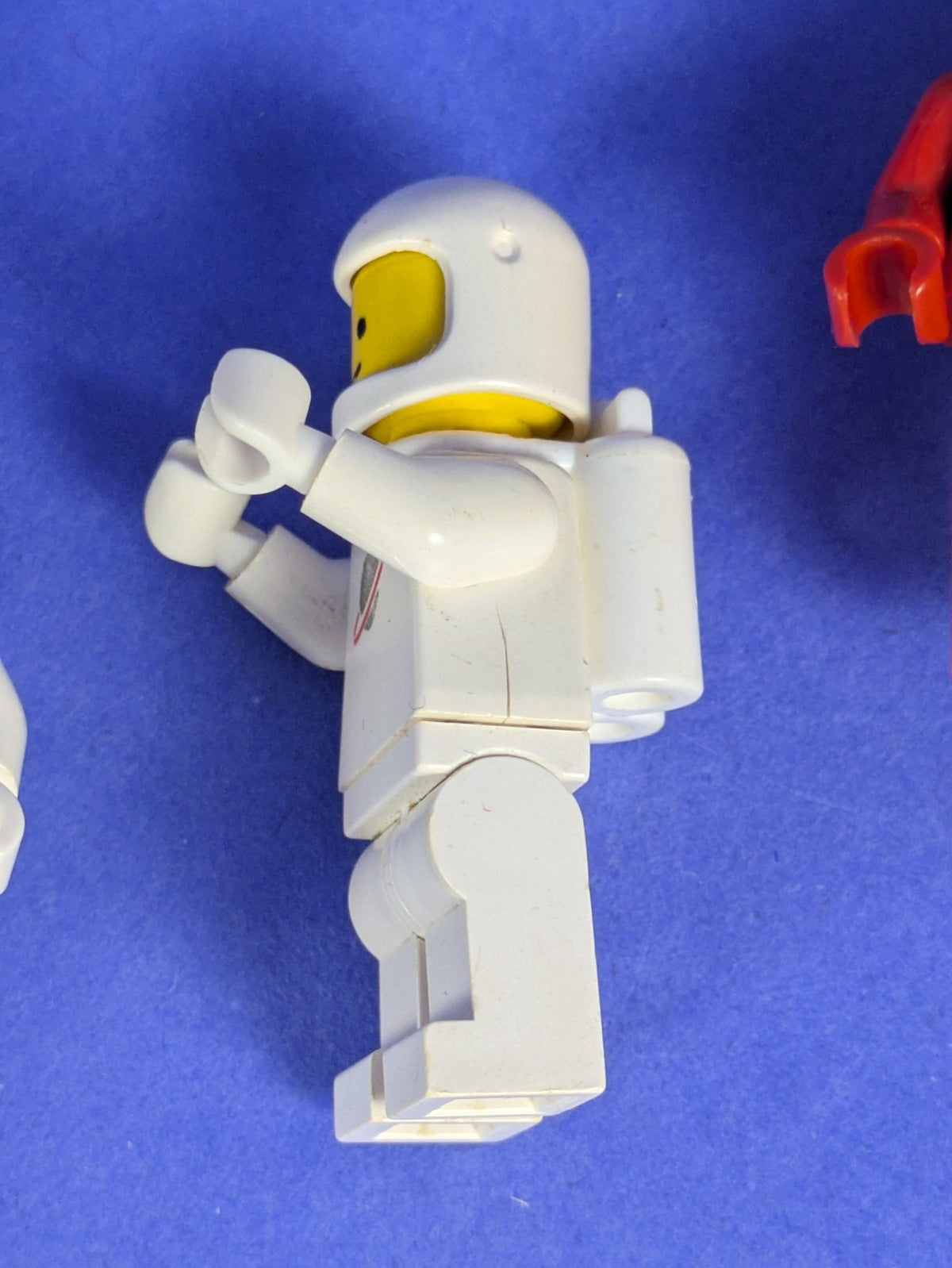 Lego Space: Classic Space: Beta-1 Command Base 6970 & Mobile Rocket Launcher 897