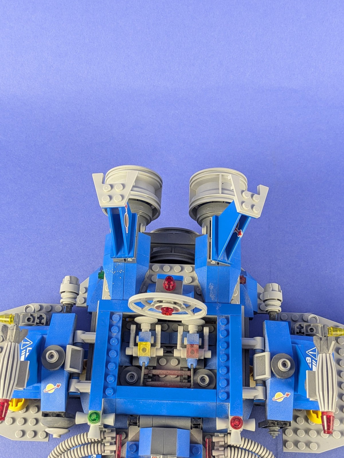 LEGO The LEGO Movie Benny's Spaceship, Spaceship, SPACESHIP! 70816 Pre-Owned