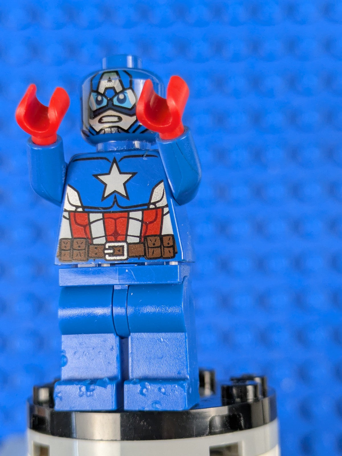 Lego Super Heroes: Avengers: Space Captain America sh0228 Set 76049
