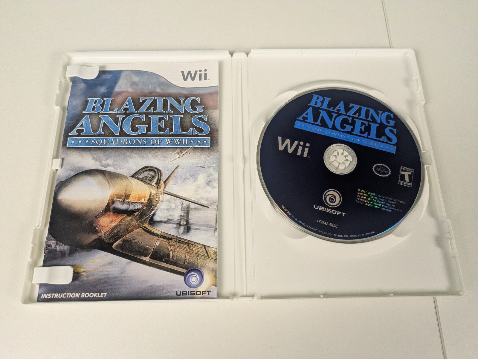 Blazing Angels: Squadrons of WWII (Nintendo Wii, 2007) CIB