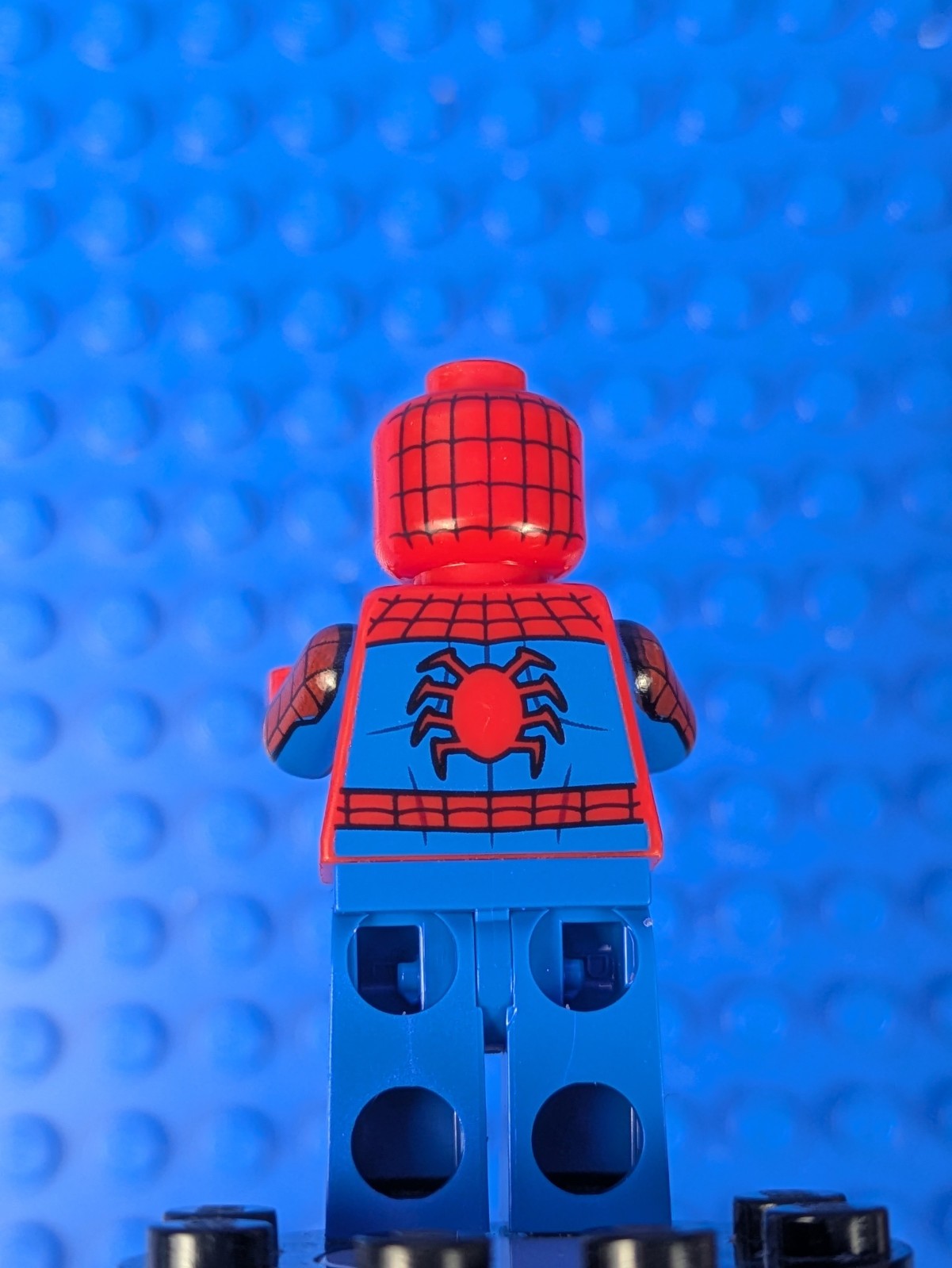 Lego Super Heroes: Spider-Man - Printed Blue Arms, Plain Legs sh0684 Set 76175