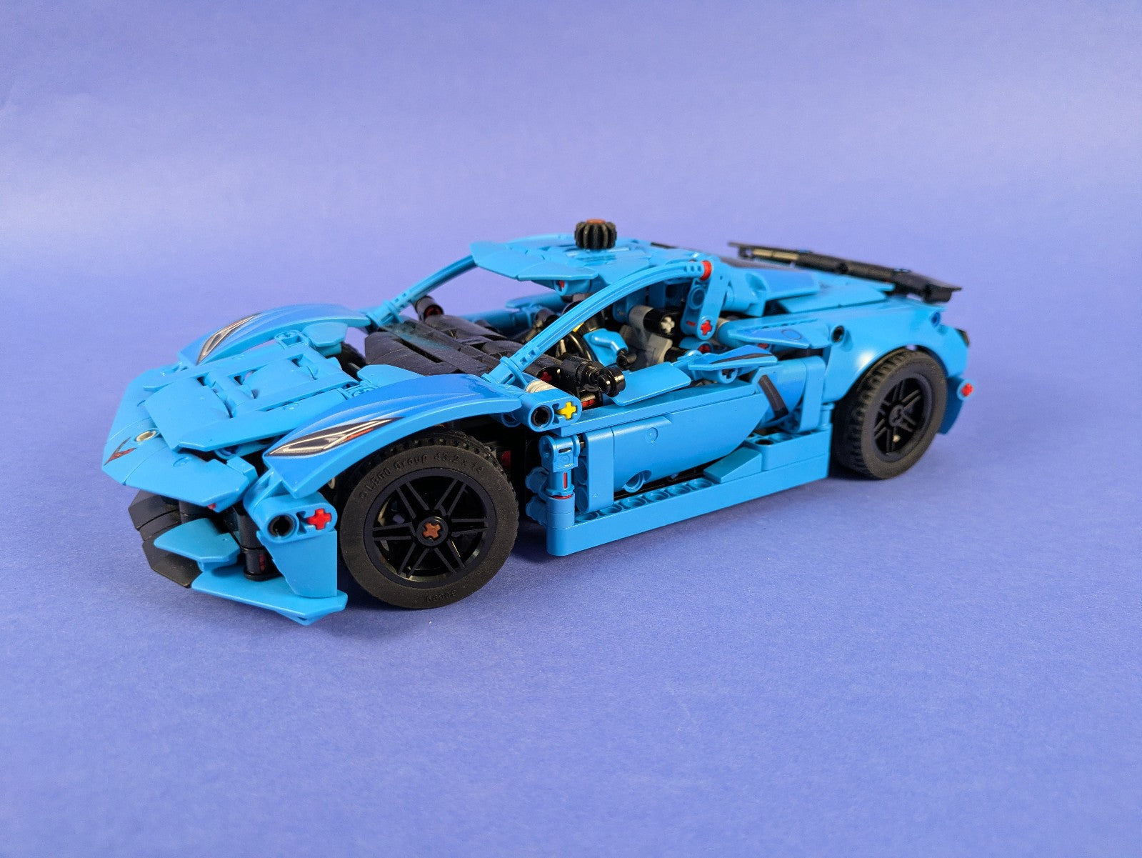 Lego Technic: Model: Race: Chevrolet Corvette Stingray Set 42217 Complete Set