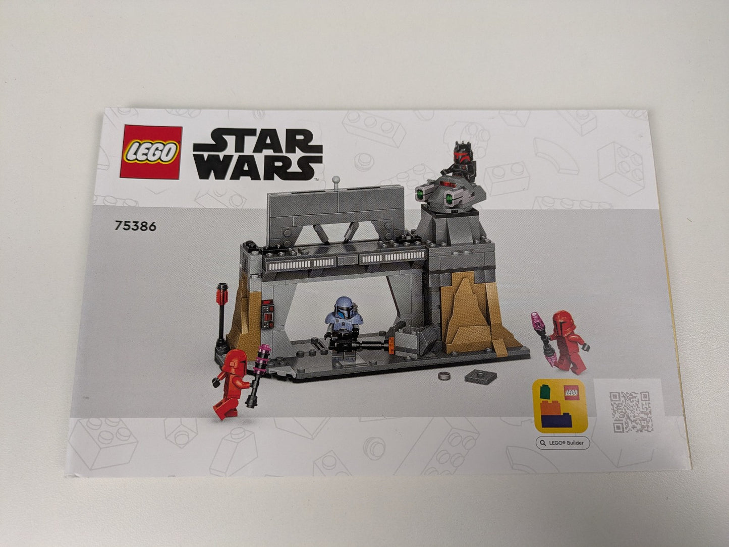 Lego Star Wars: Paz Vizsla and Moff Gideon Battle Set 75386 Complete Set