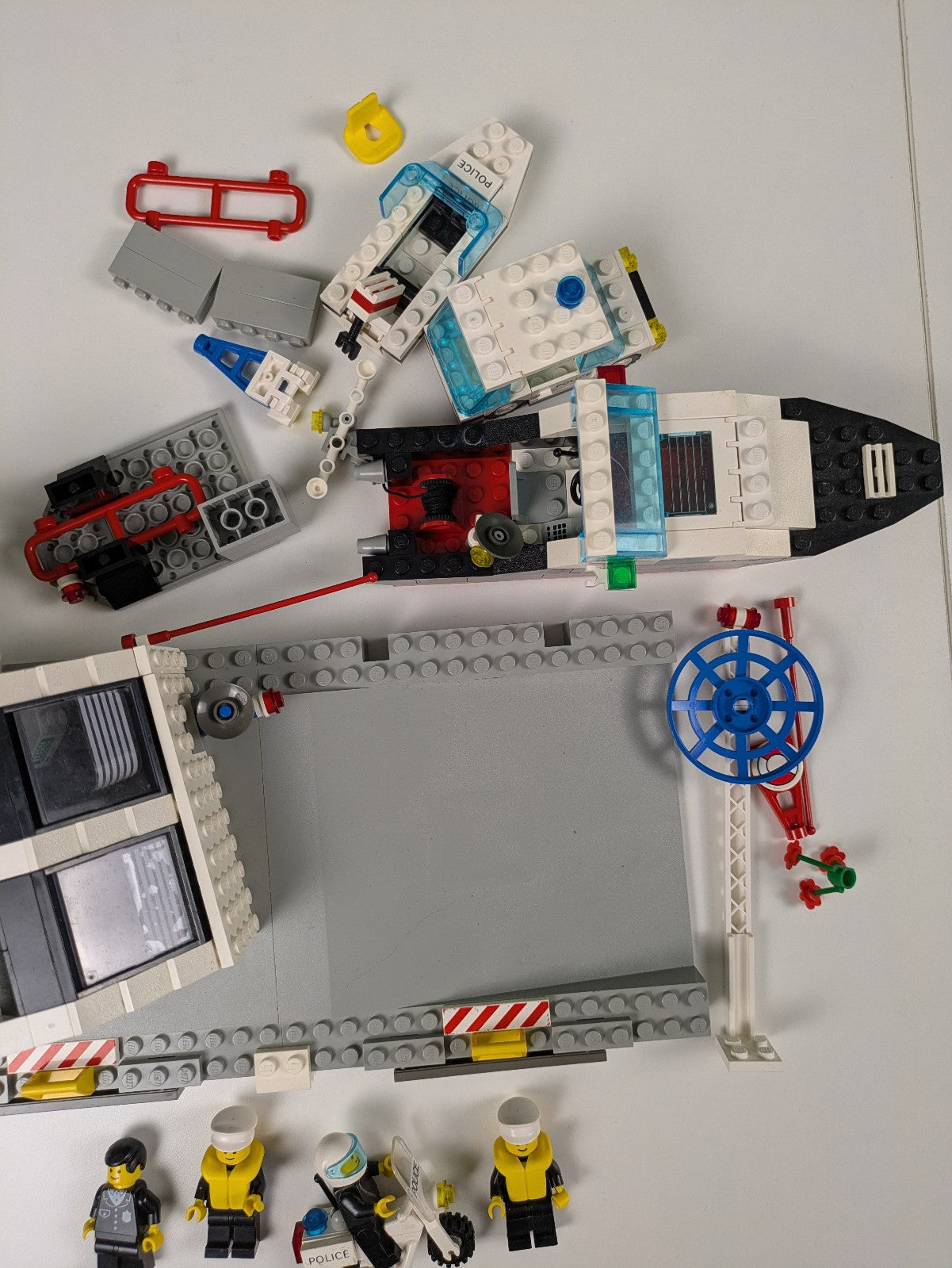 Lego Town: Classic Town: Police: Pier Police Set 6540 - w/ Instructions