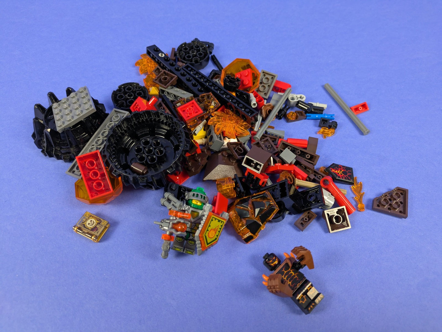 LEGO NEXO KNIGHTS Moltor's Lava Smasher 70313 Complete Set Pre-Owned