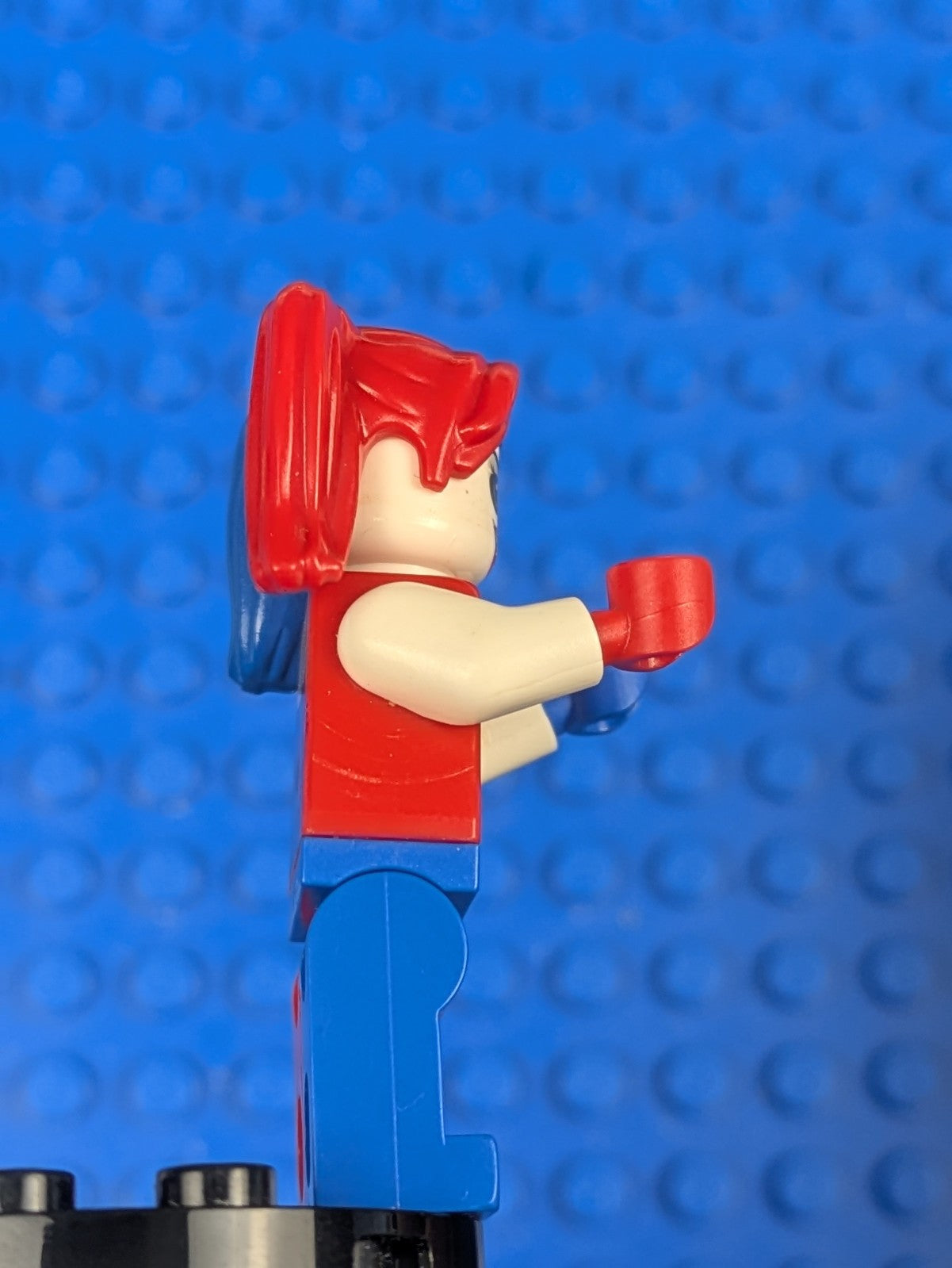 Lego Super Heroes: Batman II: Harley Quinn - Blue and Red Hands sh0260 Set 76053