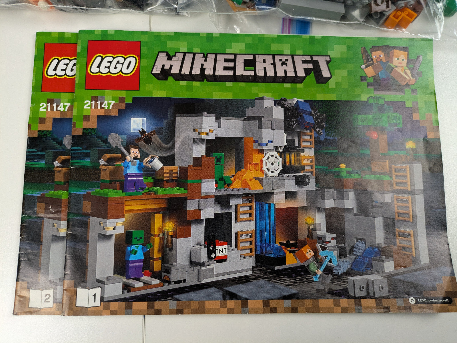 Lego Minecraft: The Bedrock Adventures Set 21147