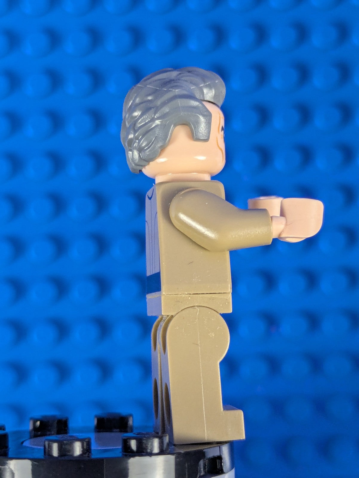 Lego Star Wars: Grand Moff Wilhuff Tarkin - Dark Tan Uniform sw0741 Set 75150