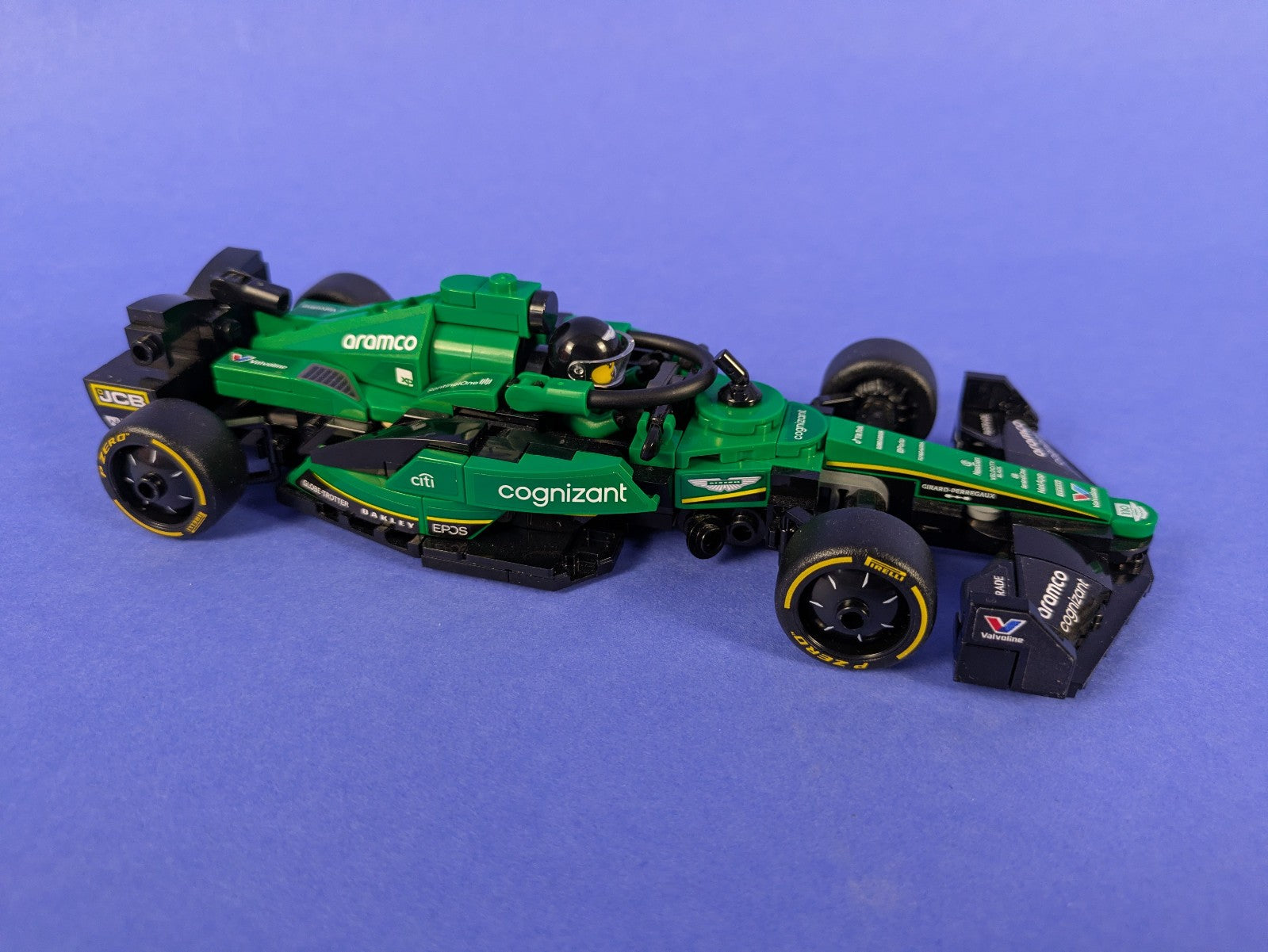 Lego SPEED CHAMPIONS: Aston Martin Vantage Safety Car & AMR23 76925 Incomplete