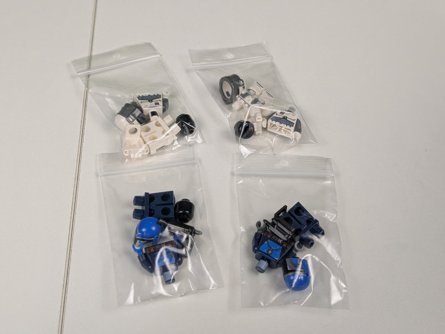 Lego Star Wars: Ambush on Mandalore Battle Pack Set 75373 Complete Set