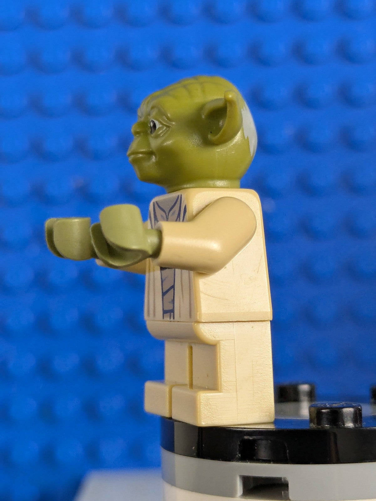 Lego Star Wars: Episode 2: Yoda - Olive Green sw0471 Set 75017