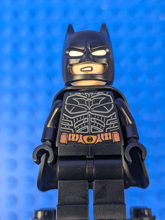 Lego Super Heroes: Batman - Black Suit with Copper Belt sh1021 Set 76300