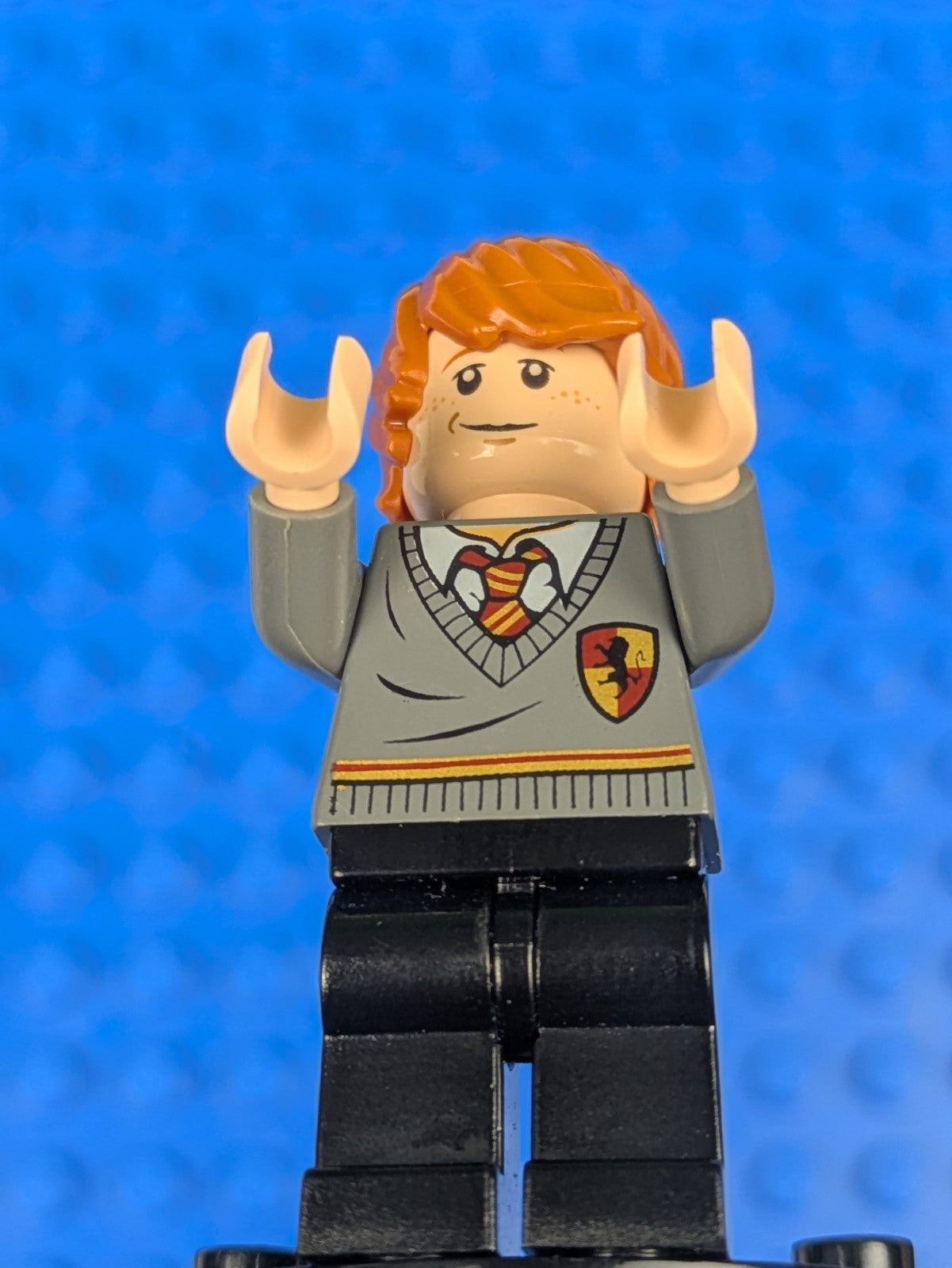 Lego Harry Potter: Ron Weasley - Gryffindor Stripe hp112 Set 4738