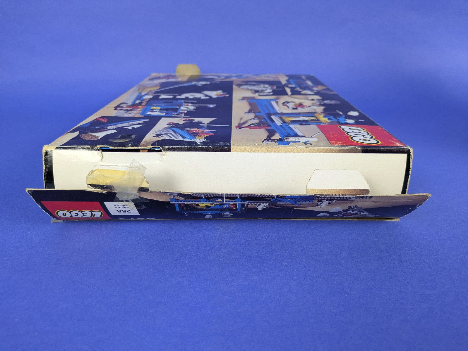 Lego Space: Classic Space: Beta-1 Command Base 6970 & Mobile Rocket Launcher 897