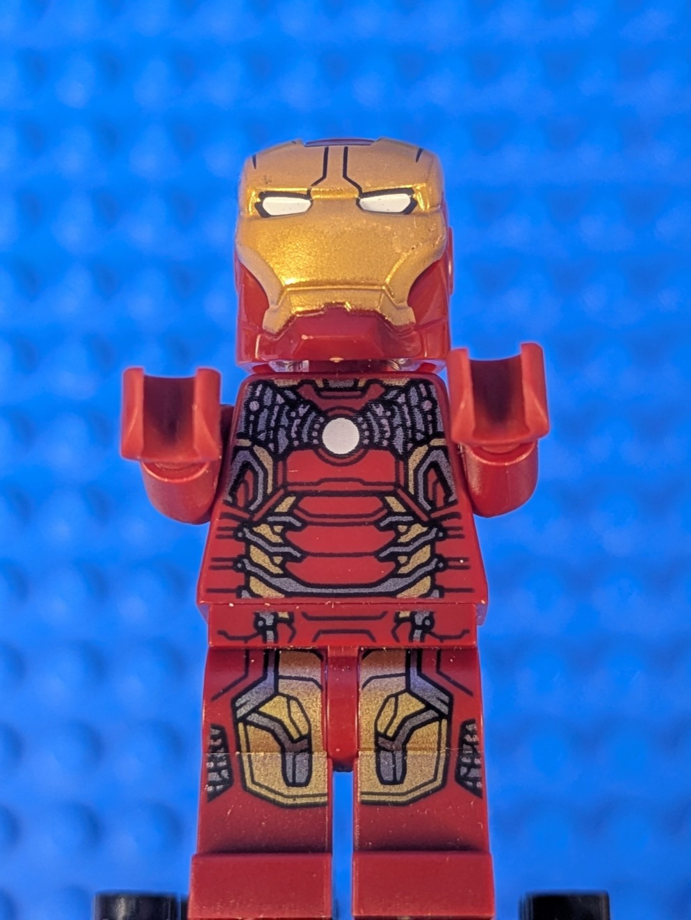 Lego Super Heroes: Iron Man - Mark 43 Armor sh0498 Set 76105