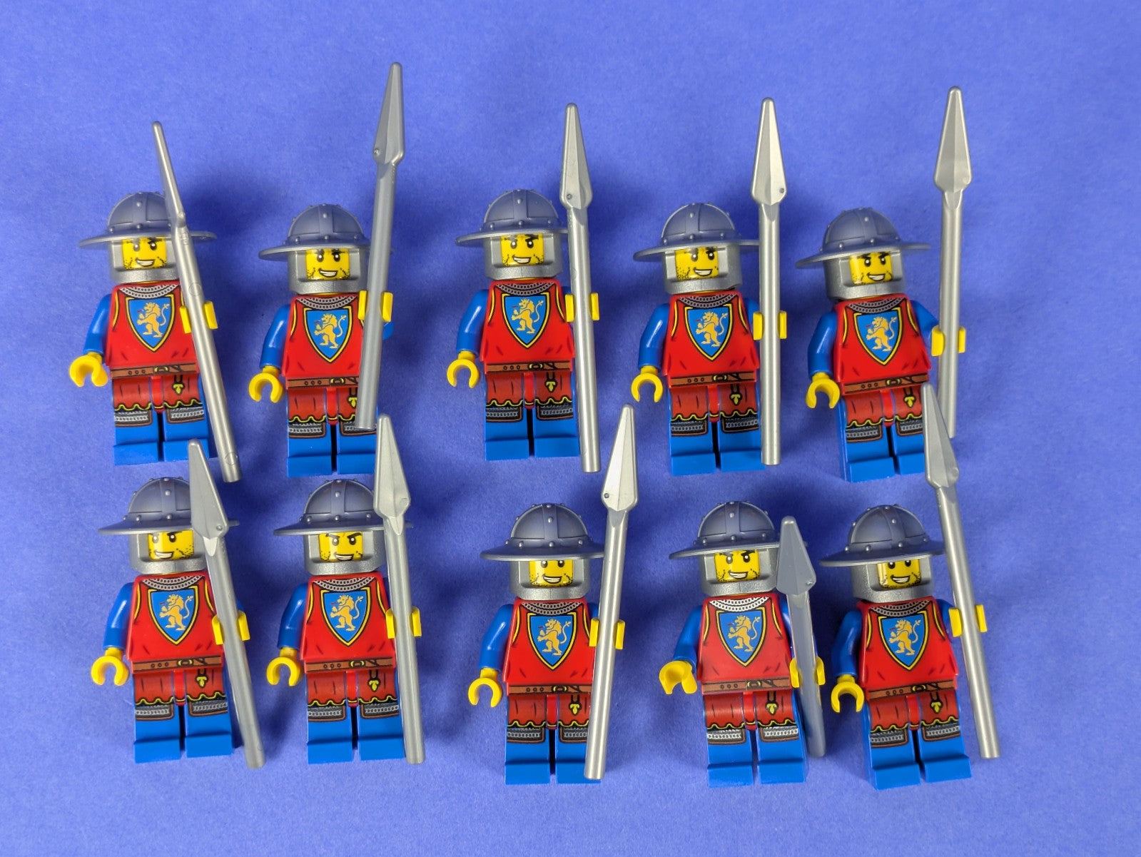 Lego Castle: Lion Knight - Male Angry Kettle Hat w/ Spear - 10 Army Pack!