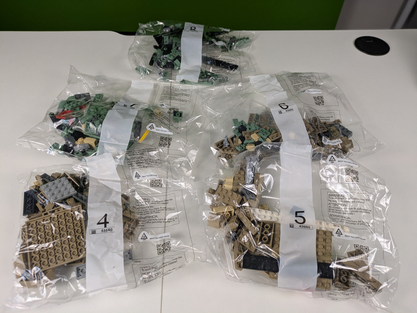 Lego Star Wars: Sculptures: The Child Set 75318 - w/ Instructions