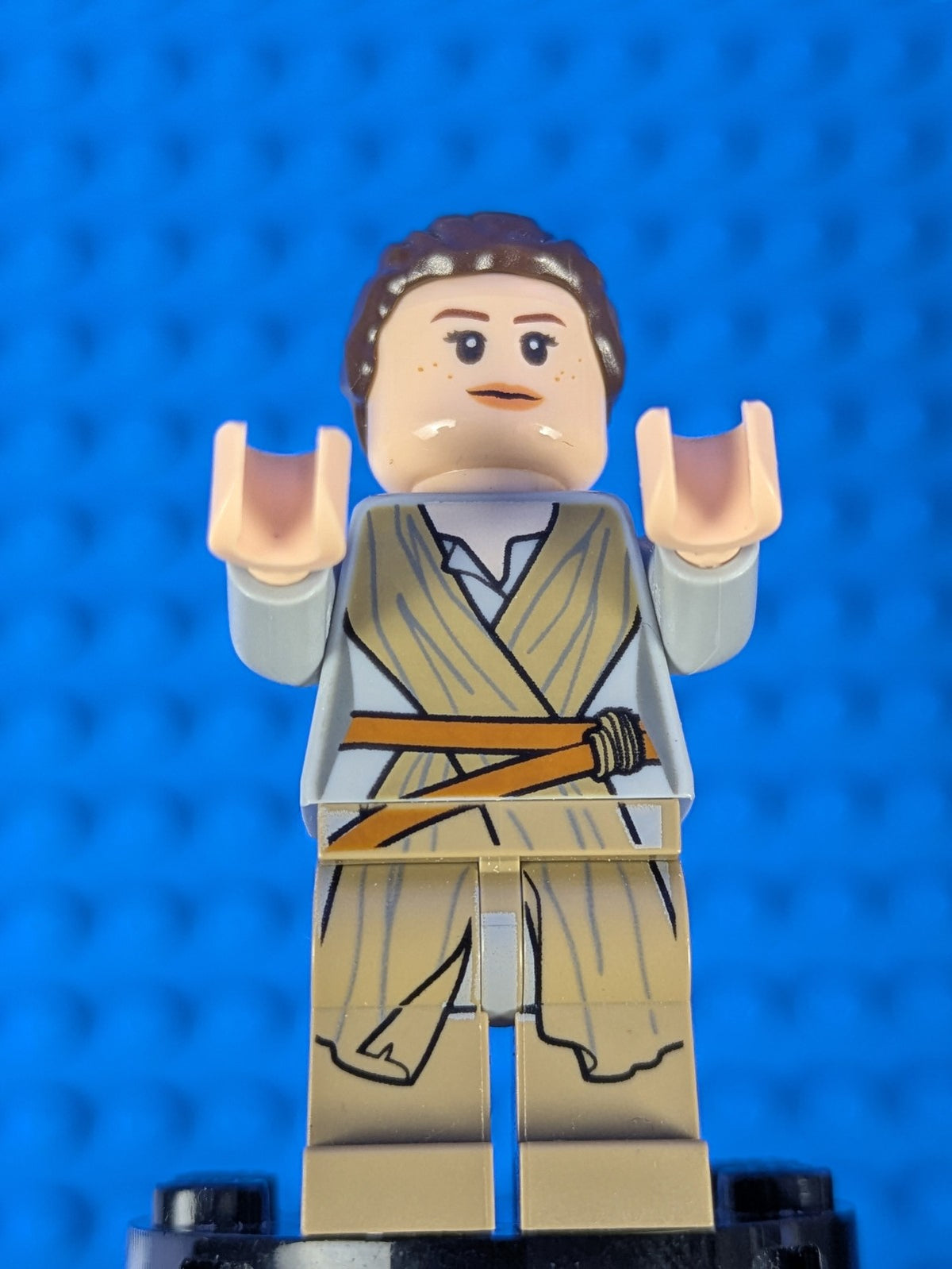 Lego Star Wars: Episode 7: Rey - Dark Tan Tied Robe sw0677 Set 75105