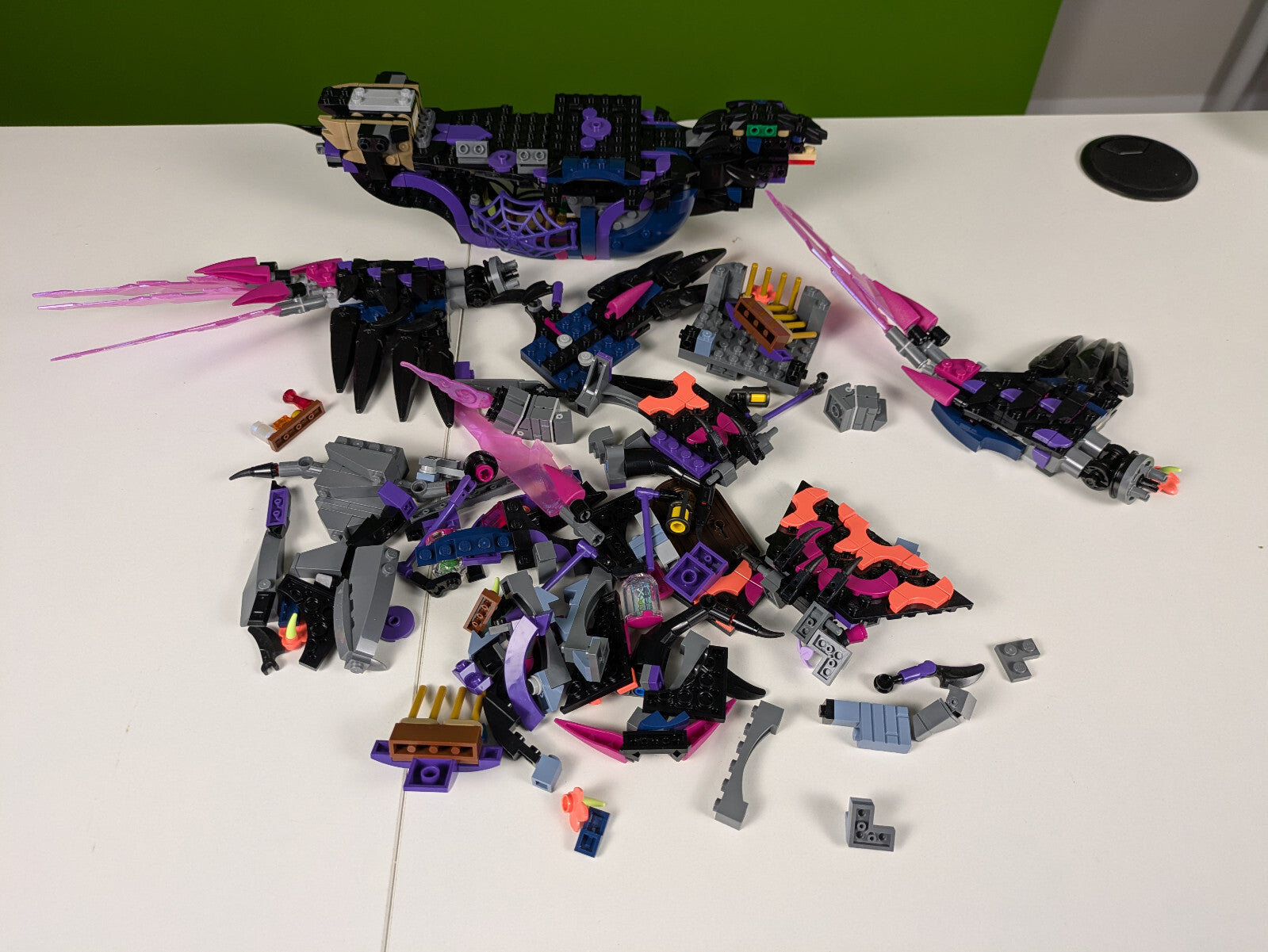 Lego DREAMZzz: The Never Witch's Midnight Raven Set 71478 - w/ Instructions