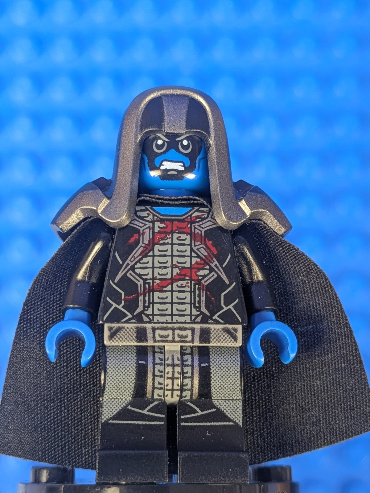 Lego Super Heroes: Ronan the Accuser - Blue Head and Hands sh0126 Set 76021