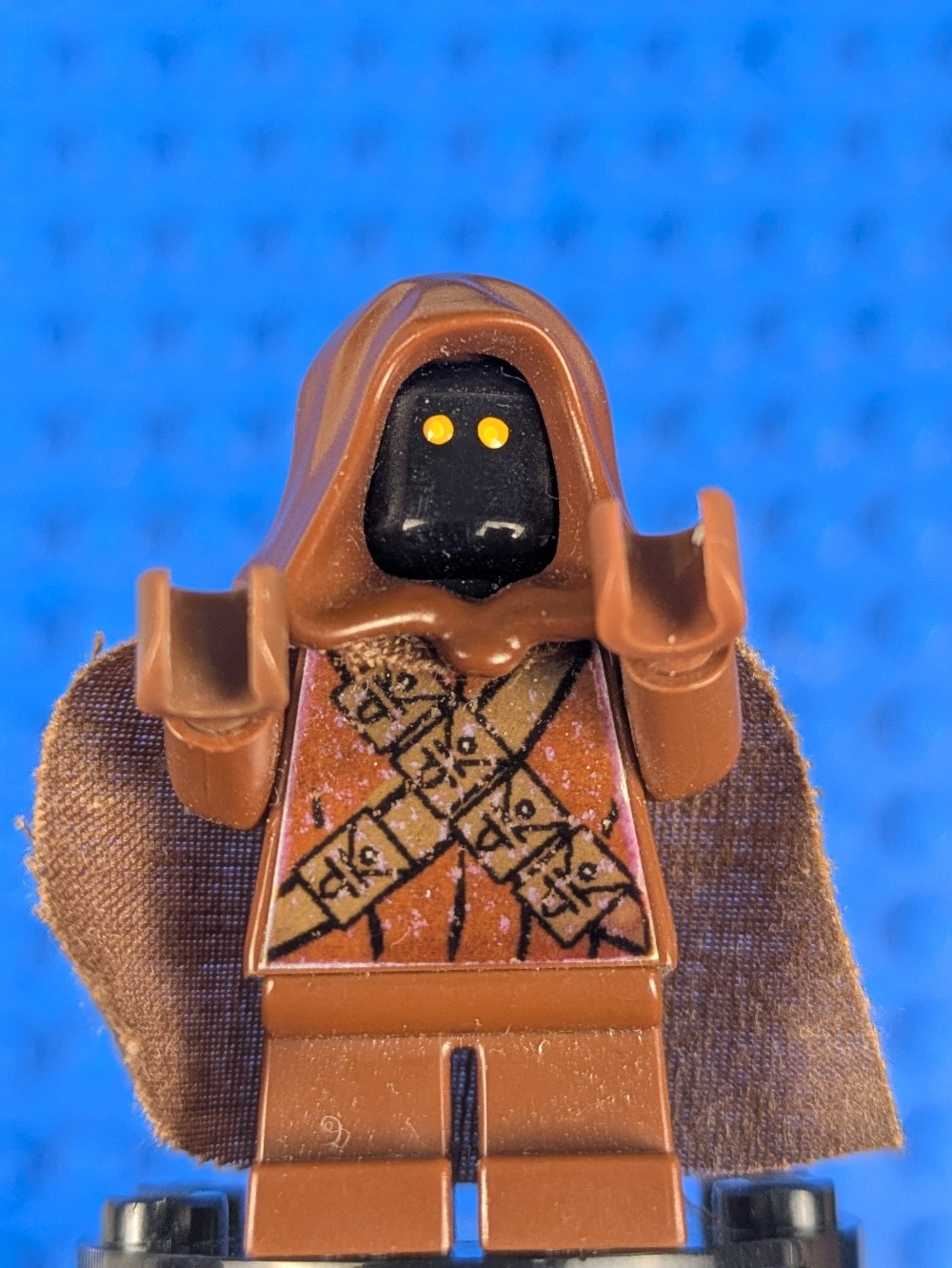 Lego Star Wars: Episode 4-6: Jawa with Cape sw0141 Set 10144