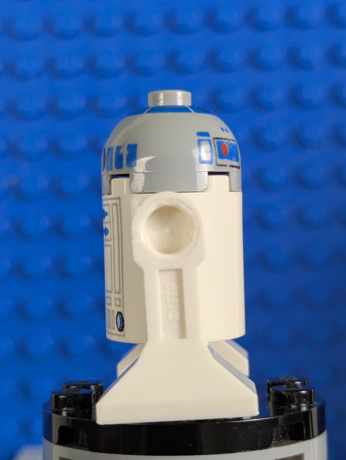 Lego Star Wars: Episode 4-6: R2-D2 - Astromech Droid sw0217a Set 75020