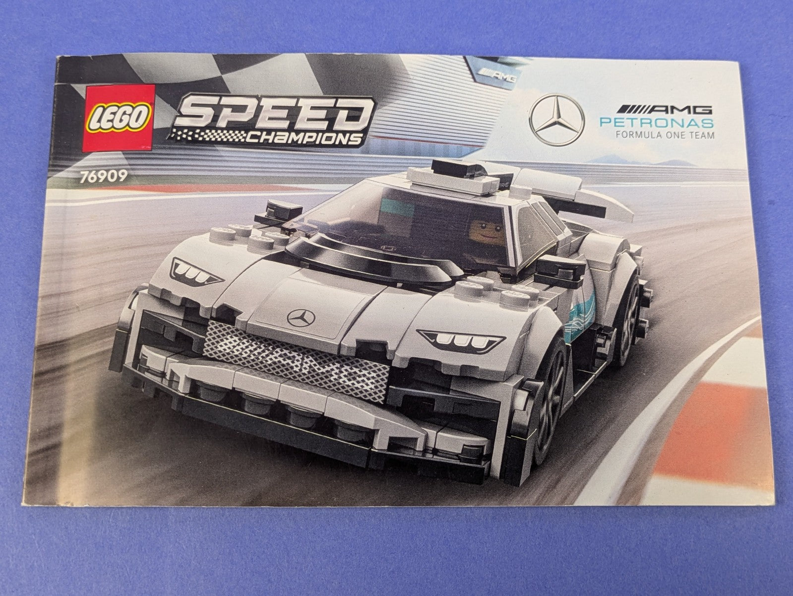 Lego SPEED CHAMPIONS: Mercedes-AMG F1 W12 E Performance & Mercedes-AMG Set 76909
