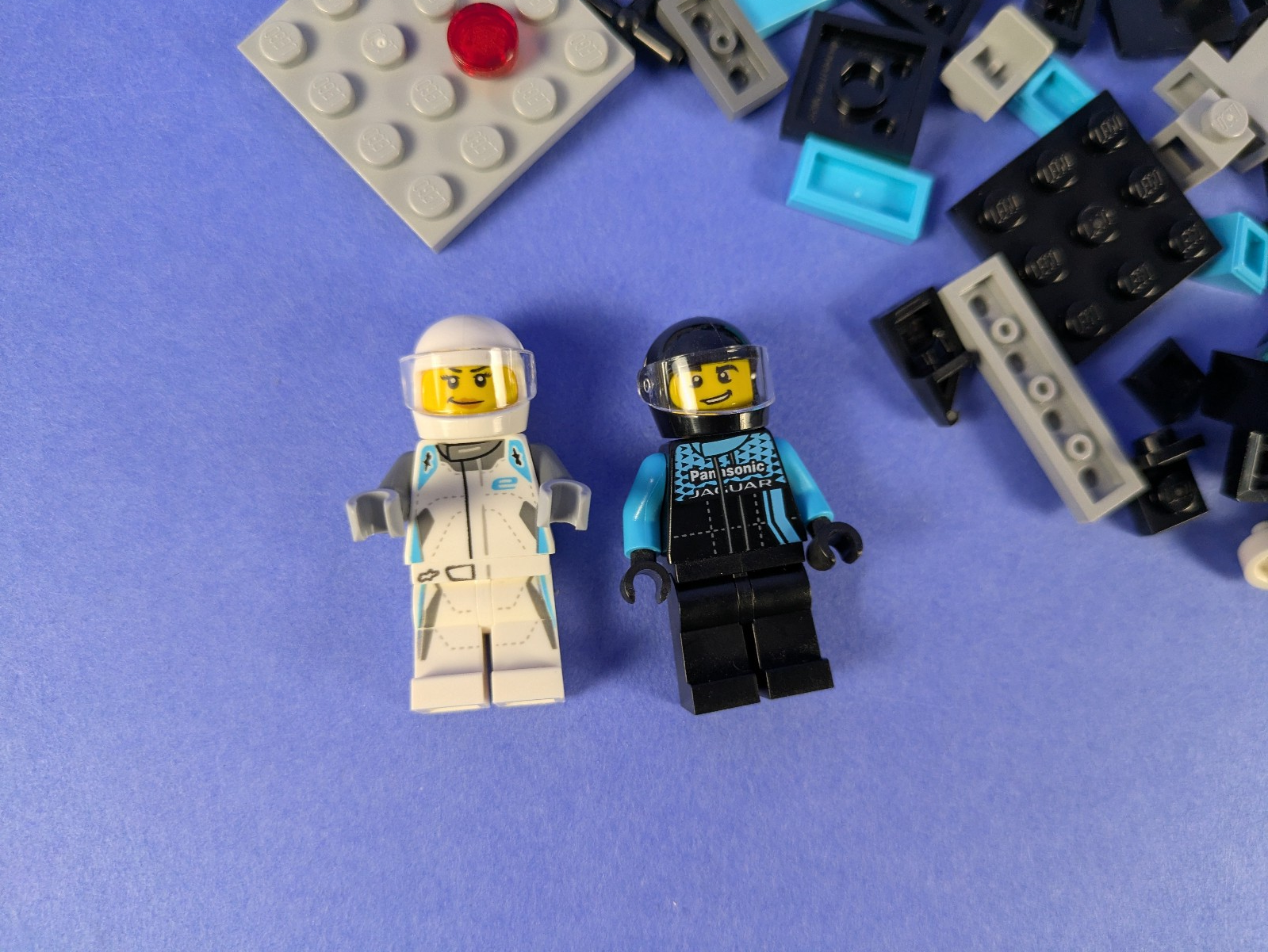 Lego SPEED CHAMPIONS: Formula E Panasonic Jaguar Racing GEN2 Set 76898