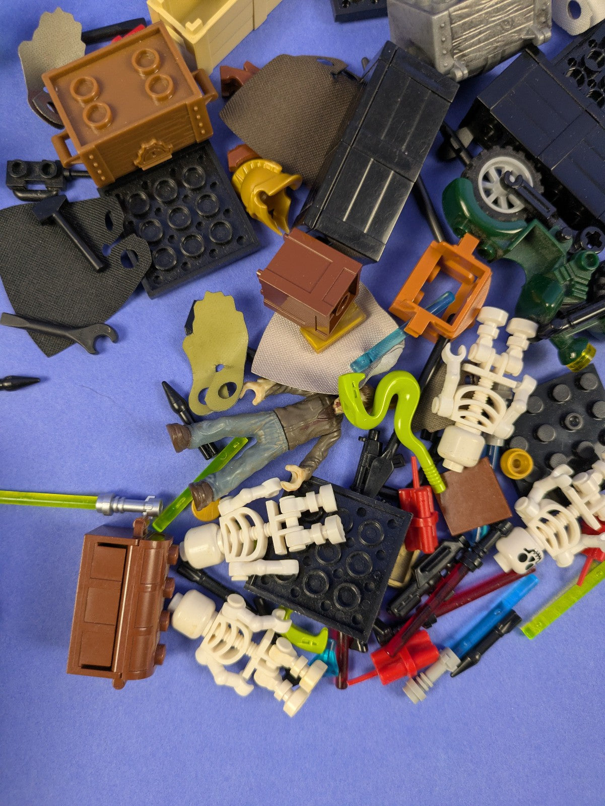 LEGO & Non-LEGO Assorted Minifigure and Random Parts Bundle Lot - 1 lb 5.3 oz