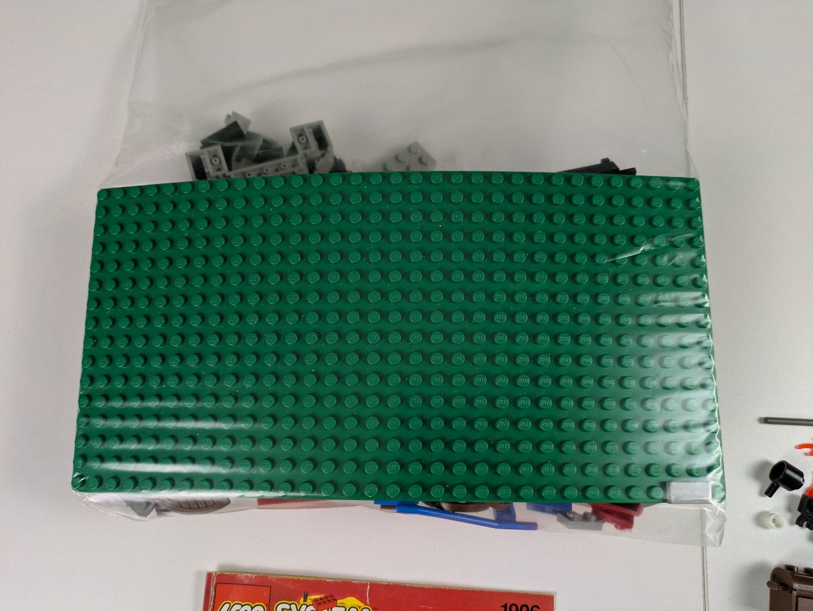 Lego Castle: Dragon Knights: Majisto's Tower Set 1906 - w/ Instructions