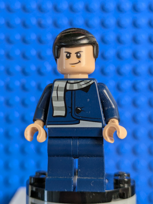 Lego Despicable Me and Minions: Gru - Dark Blue Jacket mnn004 Sets 75549, 40511