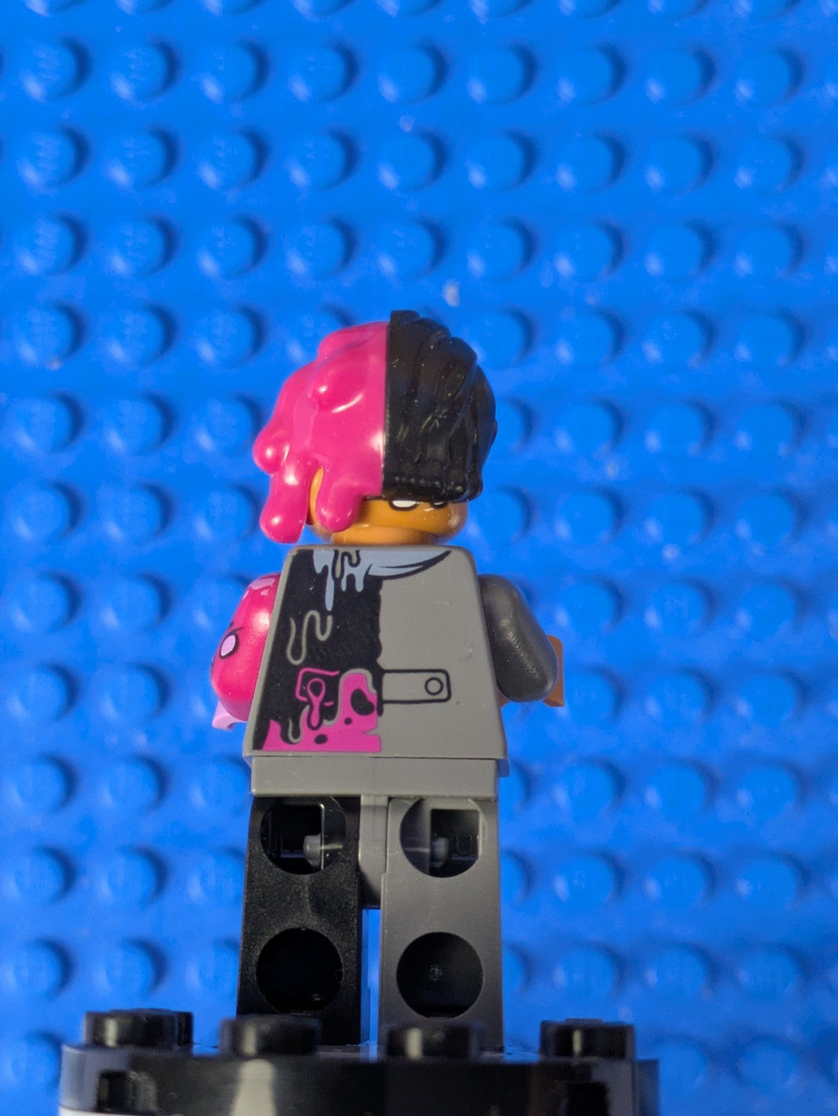 Lego Super Heroes: Two-Face - Dark Bluish Gray Suit sh0395 Set 70915
