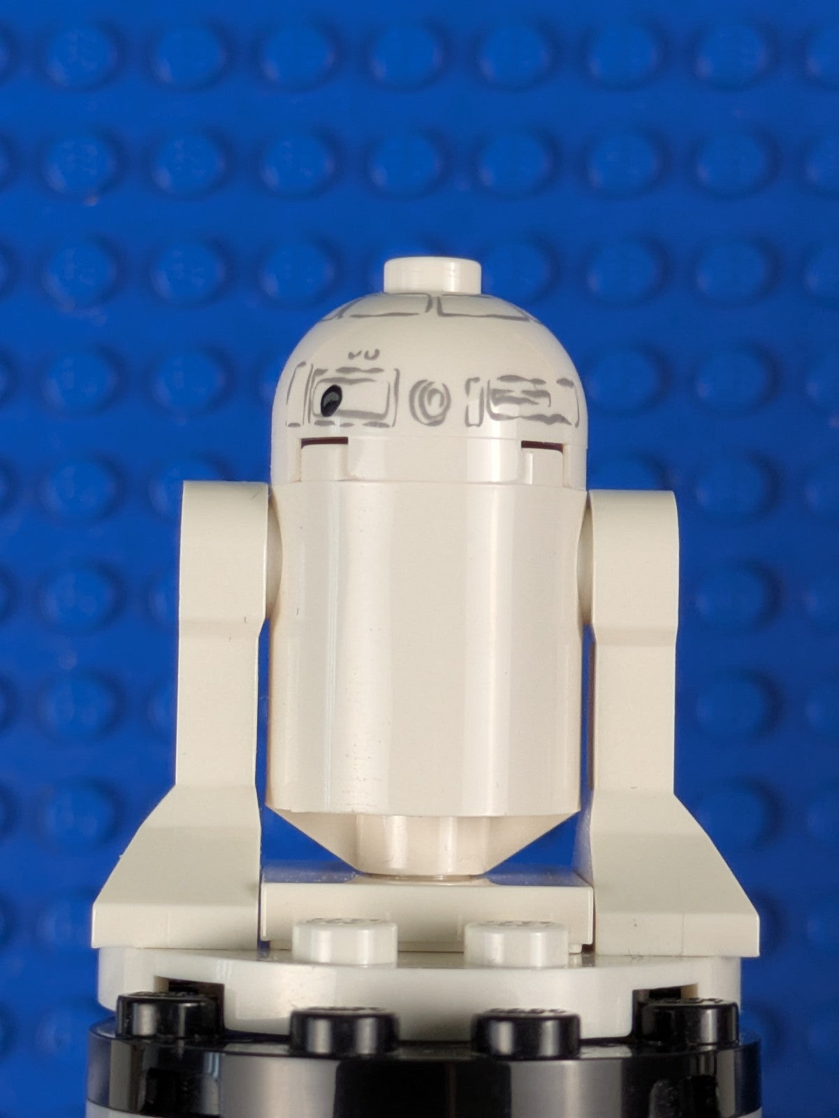Lego Star Wars: R2-D2 - Snowman Astromech Droid sw0424 Set 9509