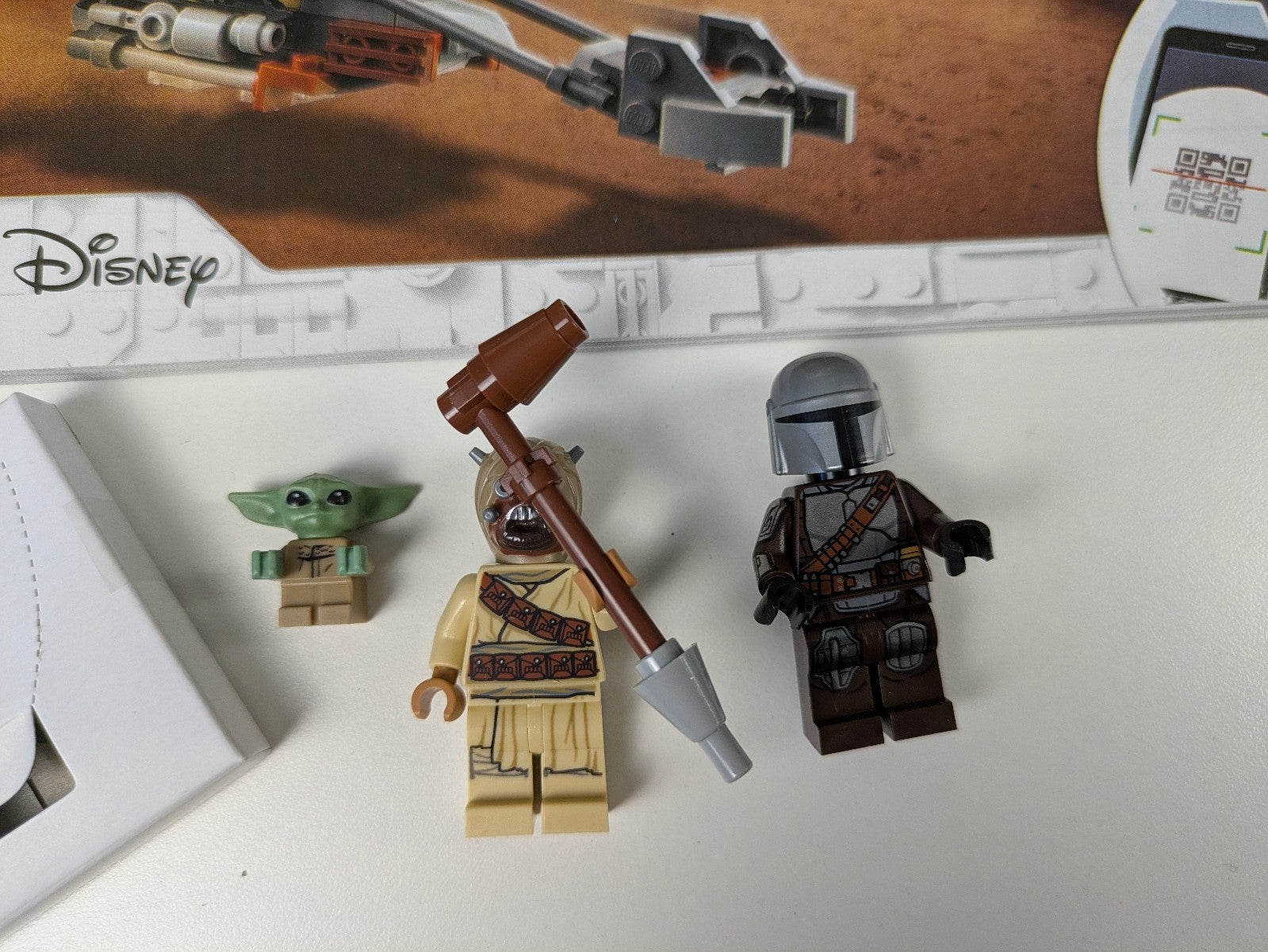 Lego Star Wars: The Mandalorian: Trouble on Tatooine Set 75299 - Complete Set