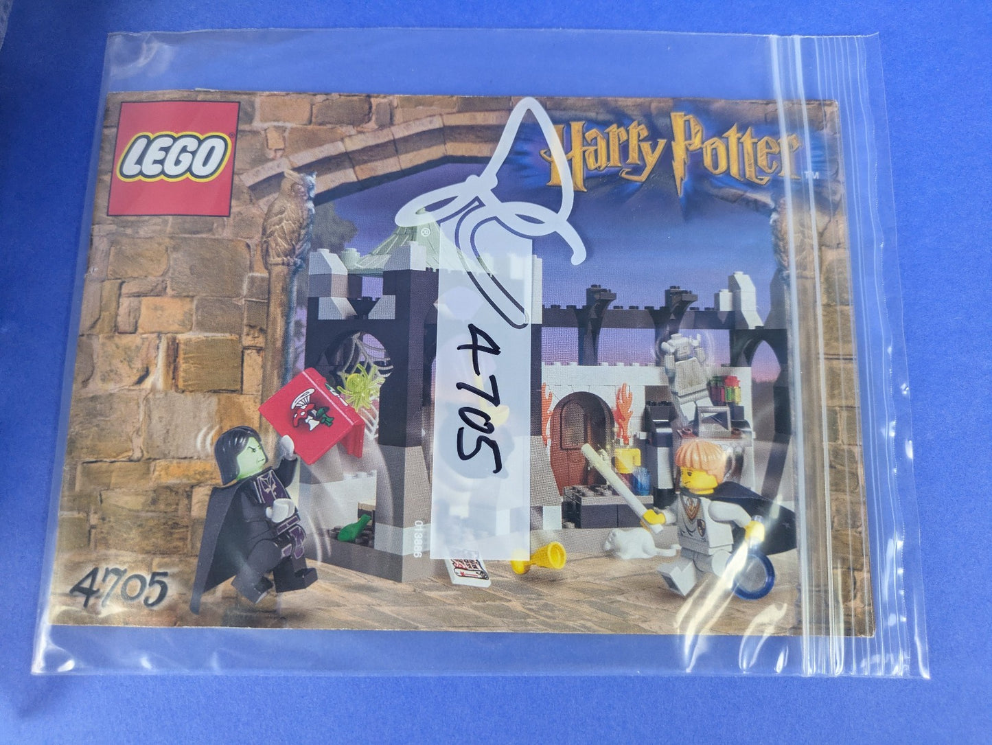 Lego Harry Potter: Sorcerer's Stone: Snape's Class Set 4705 Complete Set