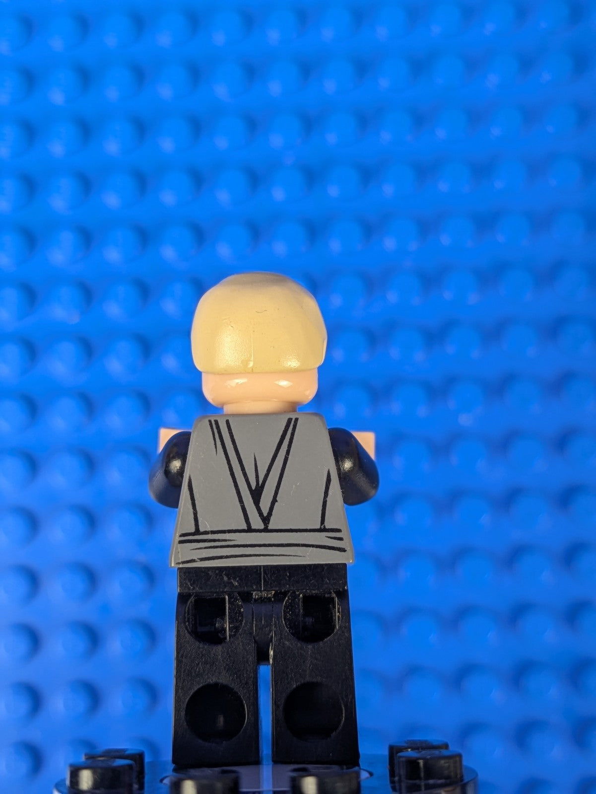 Lego Star Wars: Luke Skywalker (Dark Bluish Gray Jedi Robe) sw0395 Set 9496