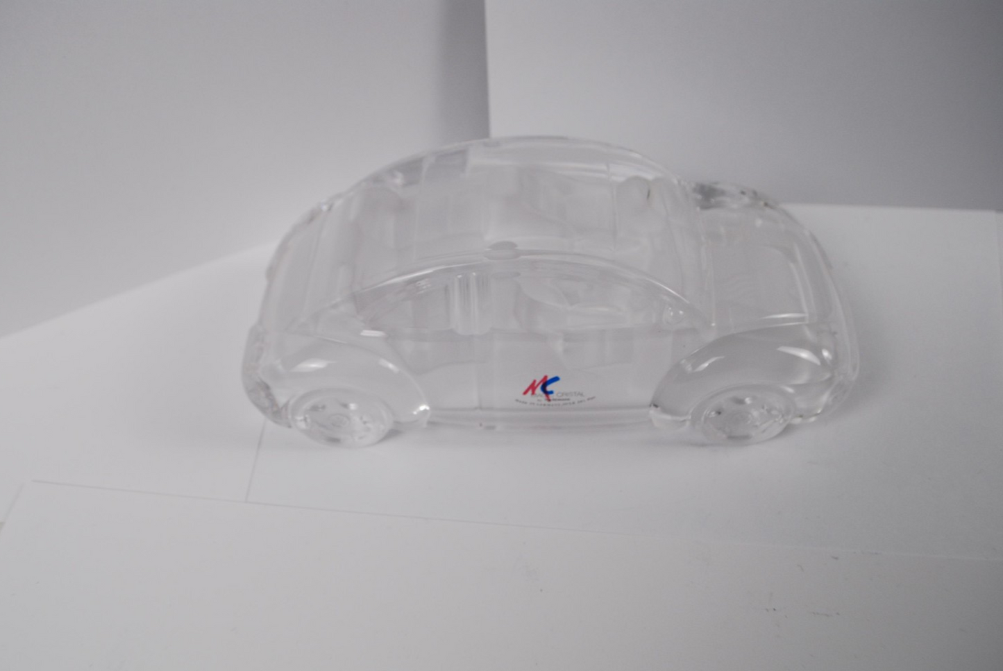 Hofbauer Magic Crystal New VW Volkswagen Beetle GVN-8038 Glass Car Paperweight