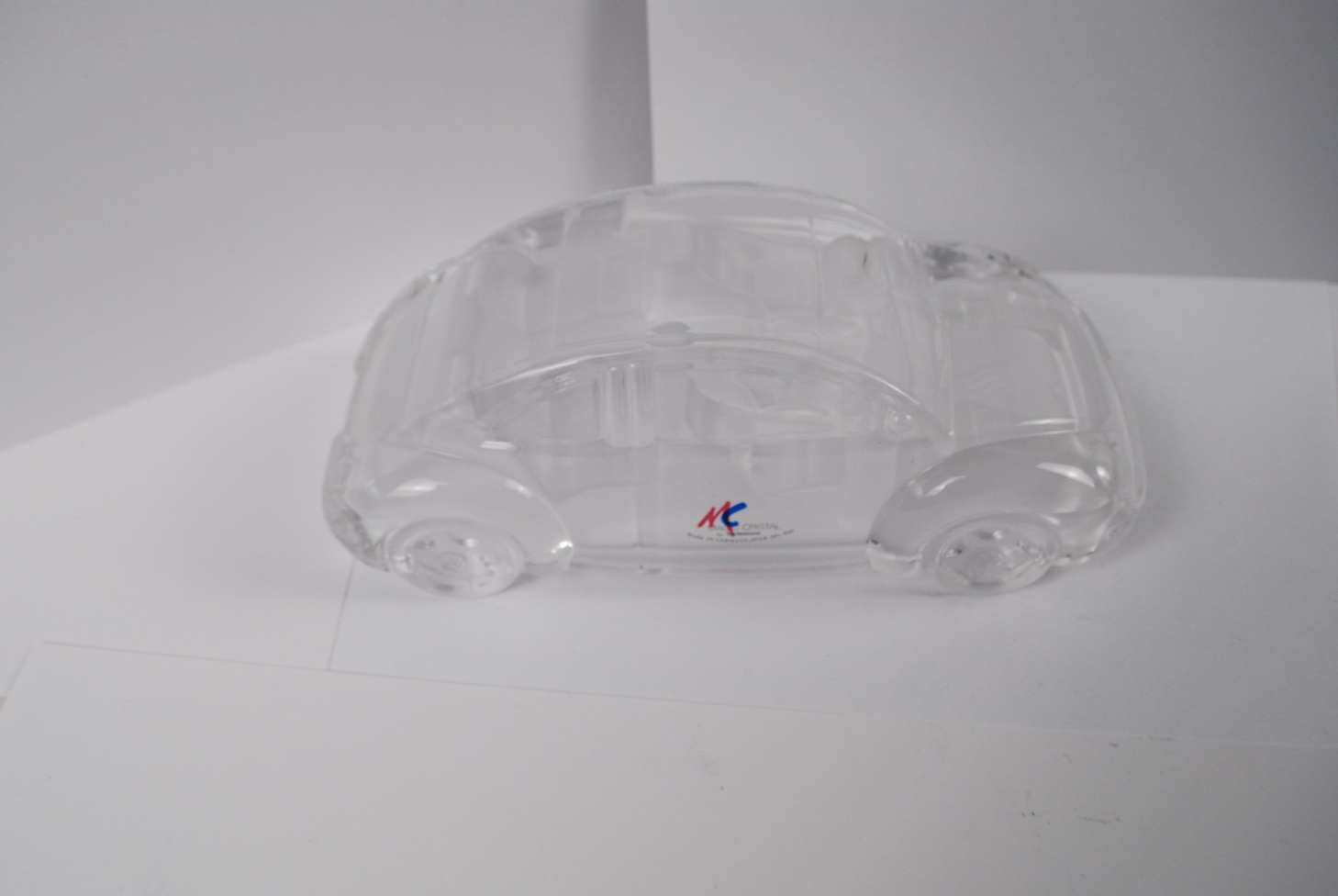 Hofbauer Magic Crystal New VW Volkswagen Beetle GVN-8038 Glass Car Paperweight
