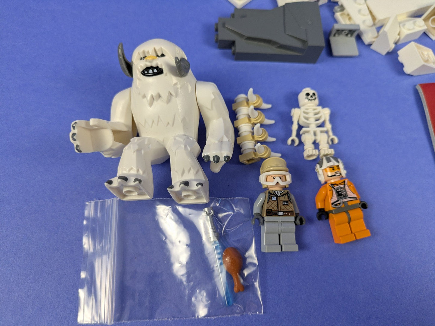LEGO Star Wars Hoth Wampa Cave 8089 Complete Set Pre-Owned