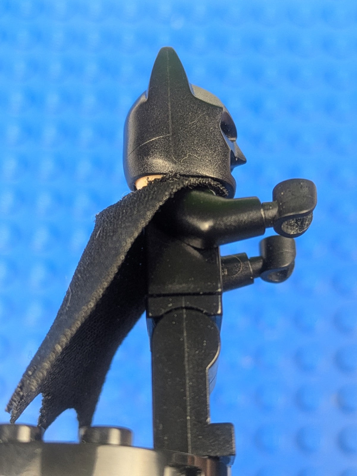 Lego Super Heroes: Batman - Black Suit with Yellow Belt sh0016b Set 77903