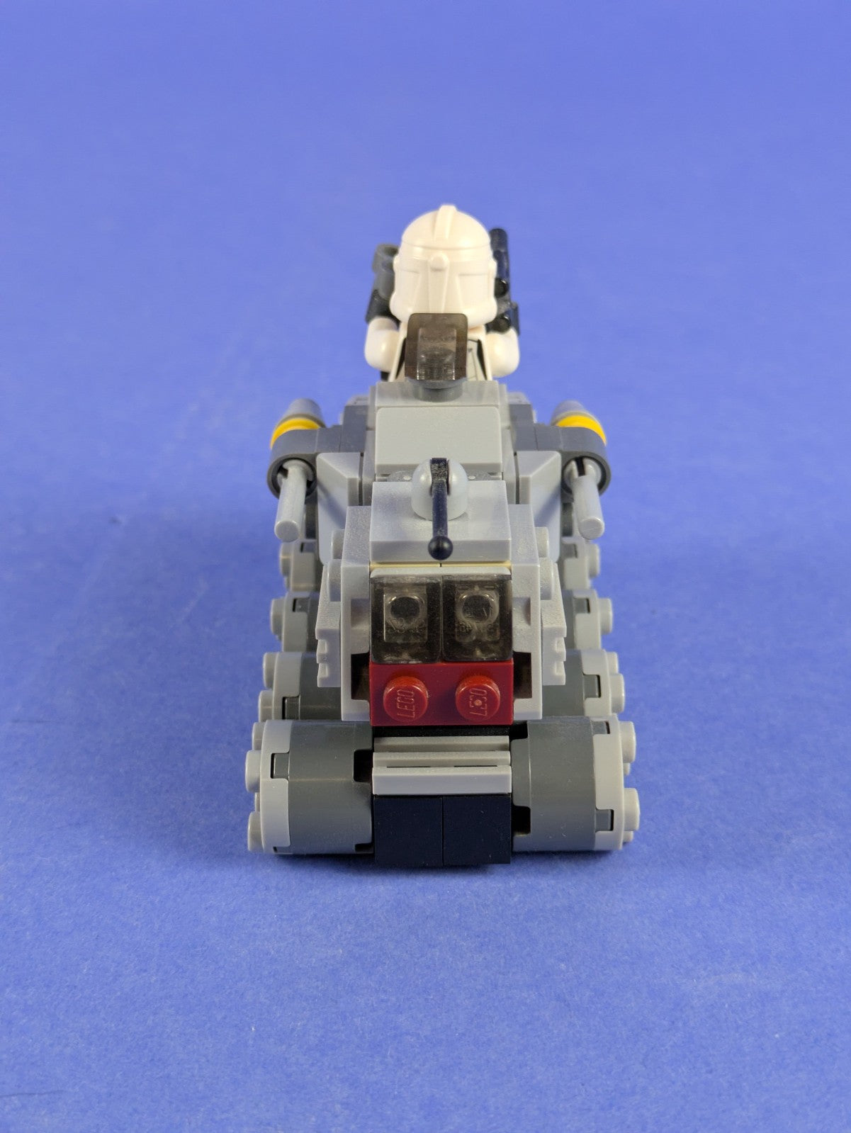 LEGO Star Wars Clone Turbo Tank 75028 Complete Set Pre-Owned
