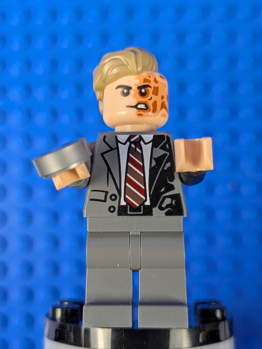 Lego Super Heroes: The Dark Knight Trilogy: Two-Face sh1023 Set 76303