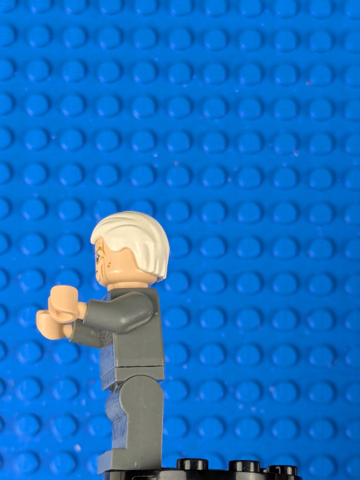 Lego Star Wars: Chancellor Palpatine-Episode 3 Dark Bluish Gray sw0540 Set 75044