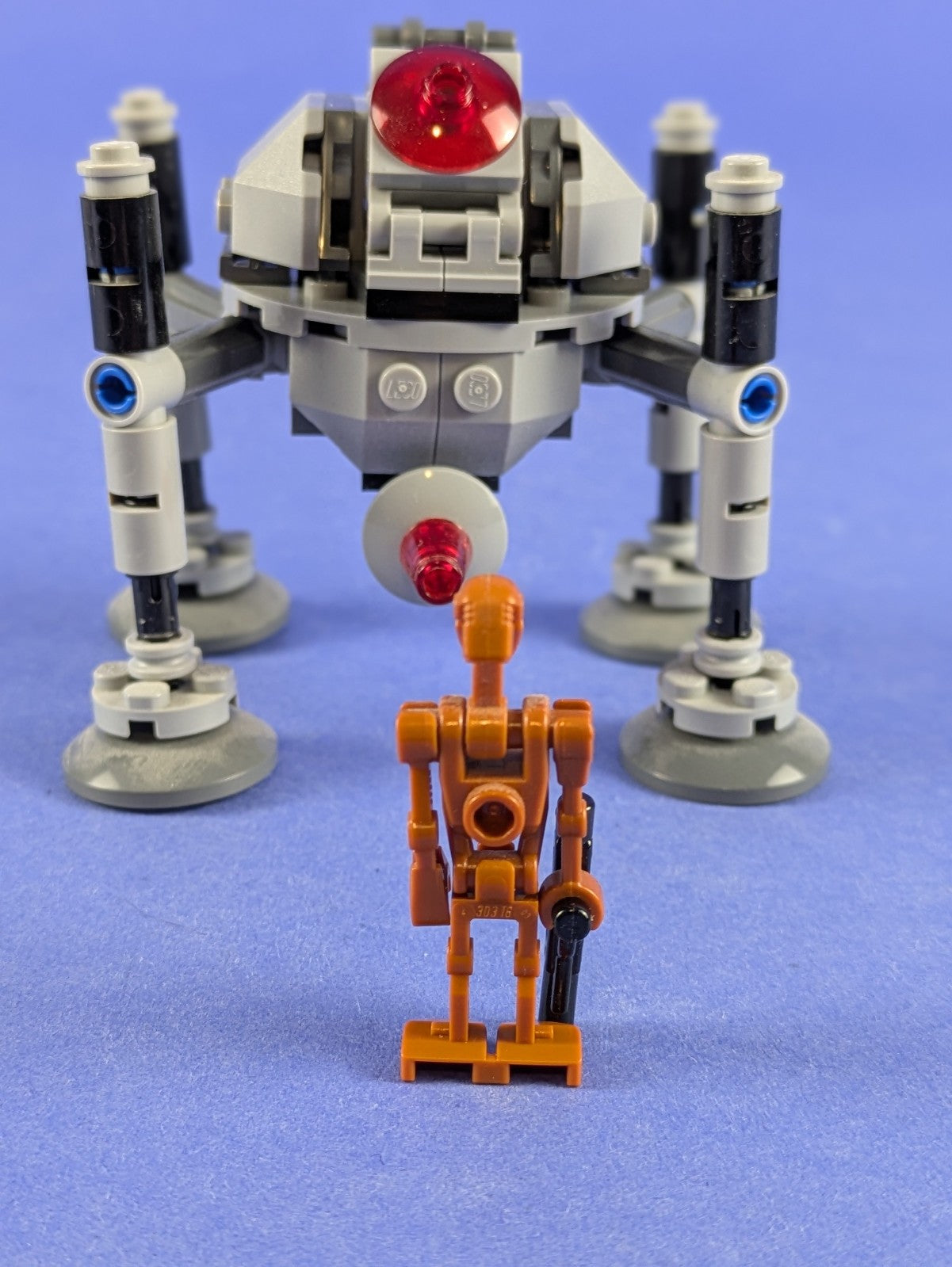 LEGO Star Wars Homing Spider Droid 75077 Complete Set Pre-Owned