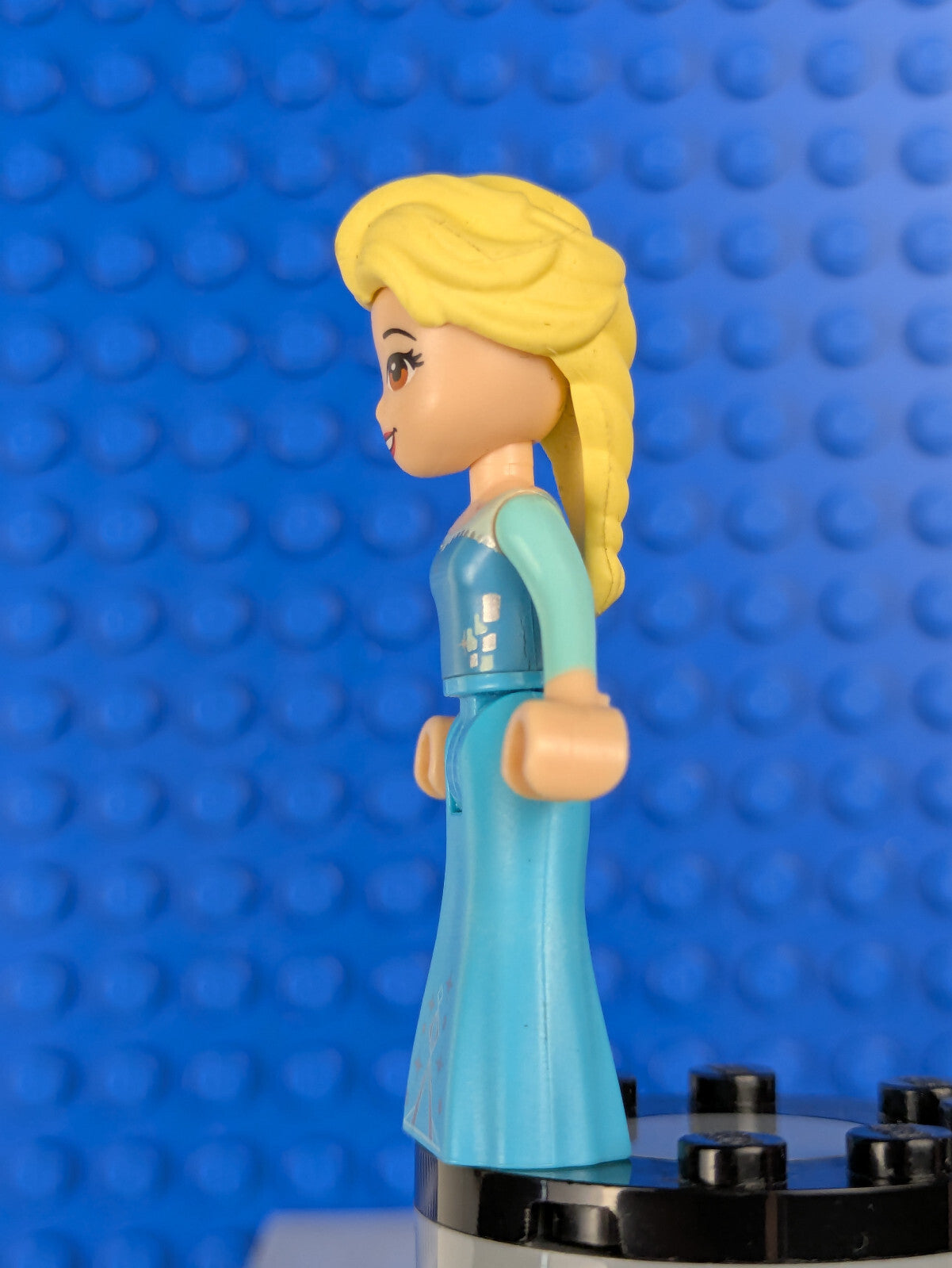 Lego Disney: Frozen: Elsa - Sparkly Light Aqua Cape dp035 Set 10736