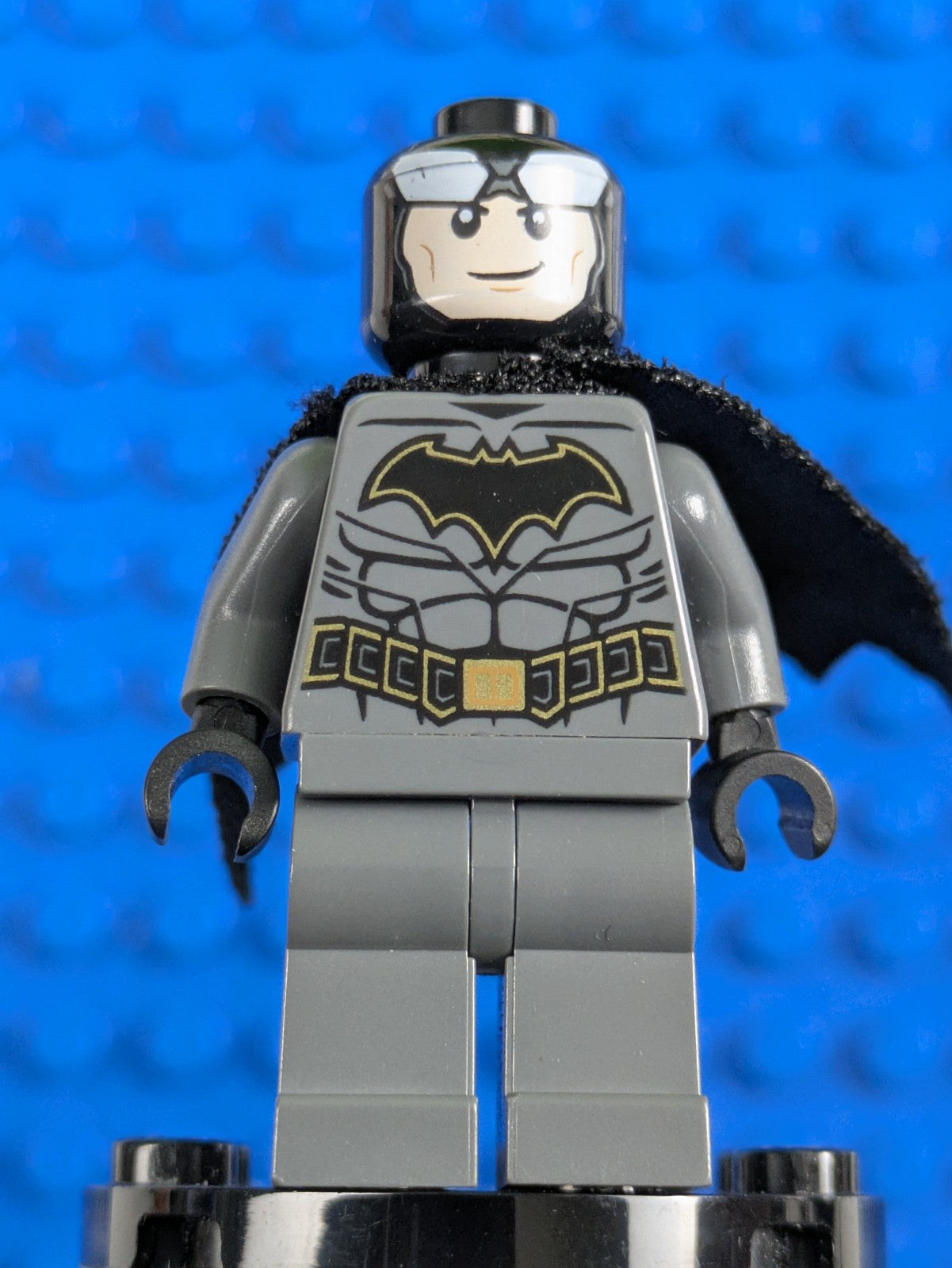 Lego Super Heroes: Batman - Dark Bluish Gray Suit sh0589 Set 76122